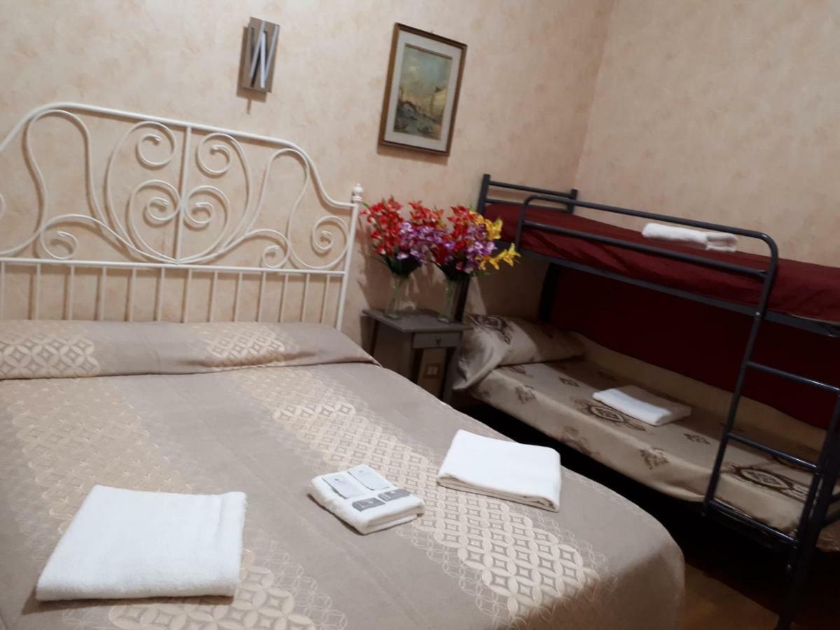 Renting Rooms Roma Eksteriør bilde