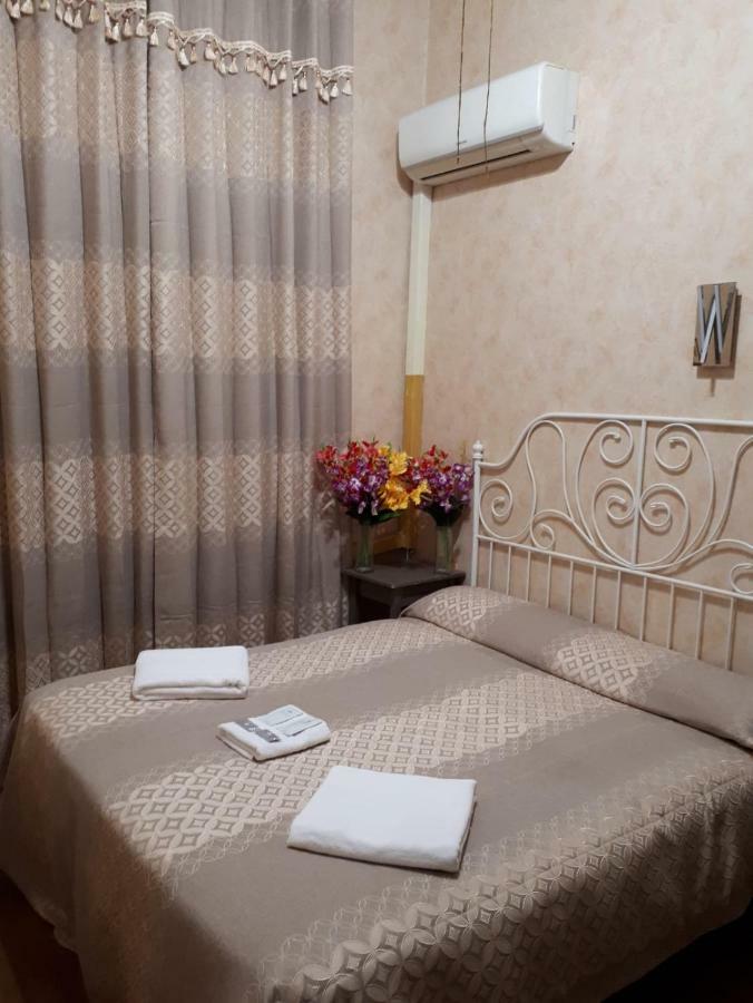 Renting Rooms Roma Eksteriør bilde