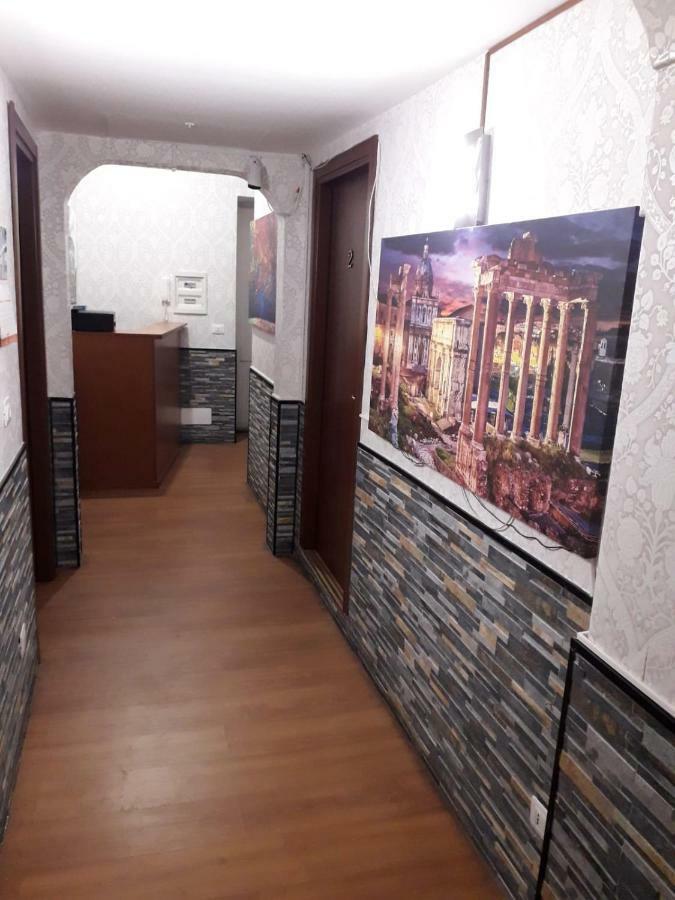 Renting Rooms Roma Eksteriør bilde