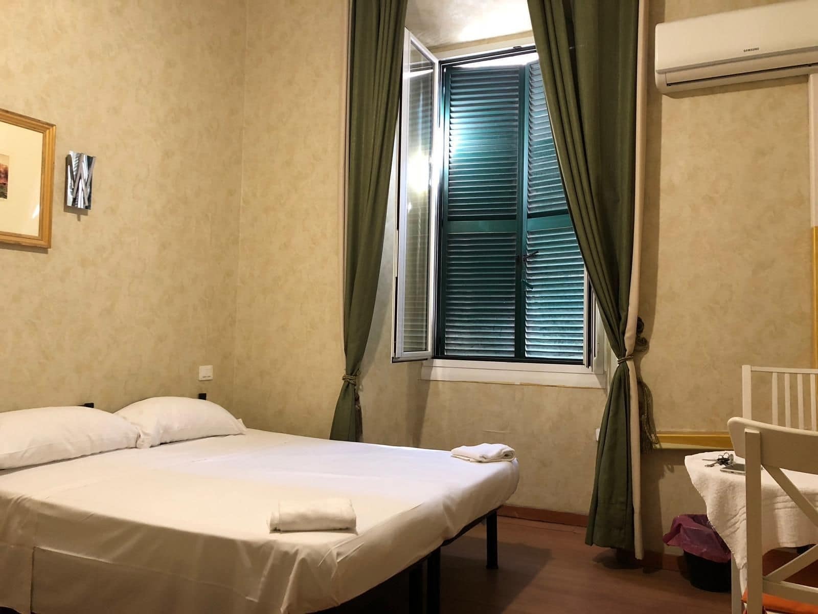 Renting Rooms Roma Eksteriør bilde